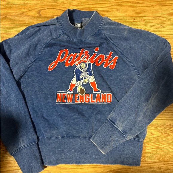 NFL Sweaters - Patriots NFL crew neck